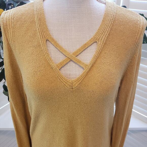 FREE PEOPLE MUSTARD CRISS CROSS TUNIC SWEATER MED - Picture 7 of 7